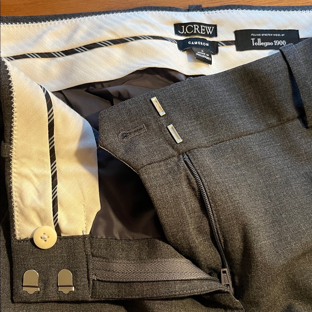 J.Crew | Cameron slim crop pant in Italian stretch wool | Heather Coal | Size 4 - Picture 10 of 13